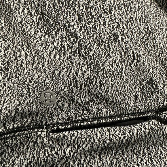 Lululemon Spray Jacquard Black White Rush Hour 1/2 Zip Long Sleeve Top Size 4 - Picture 4 of 5